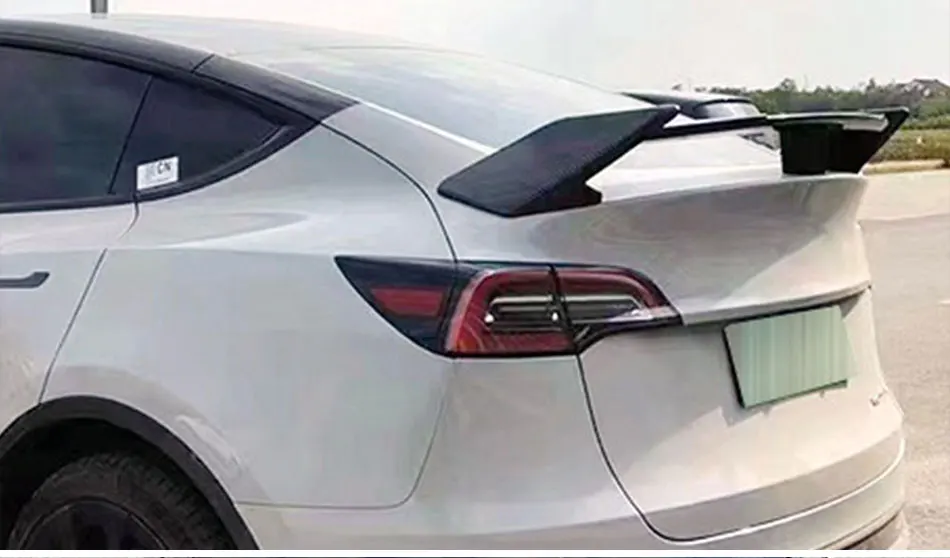 Vista lateral del spoiler trasero