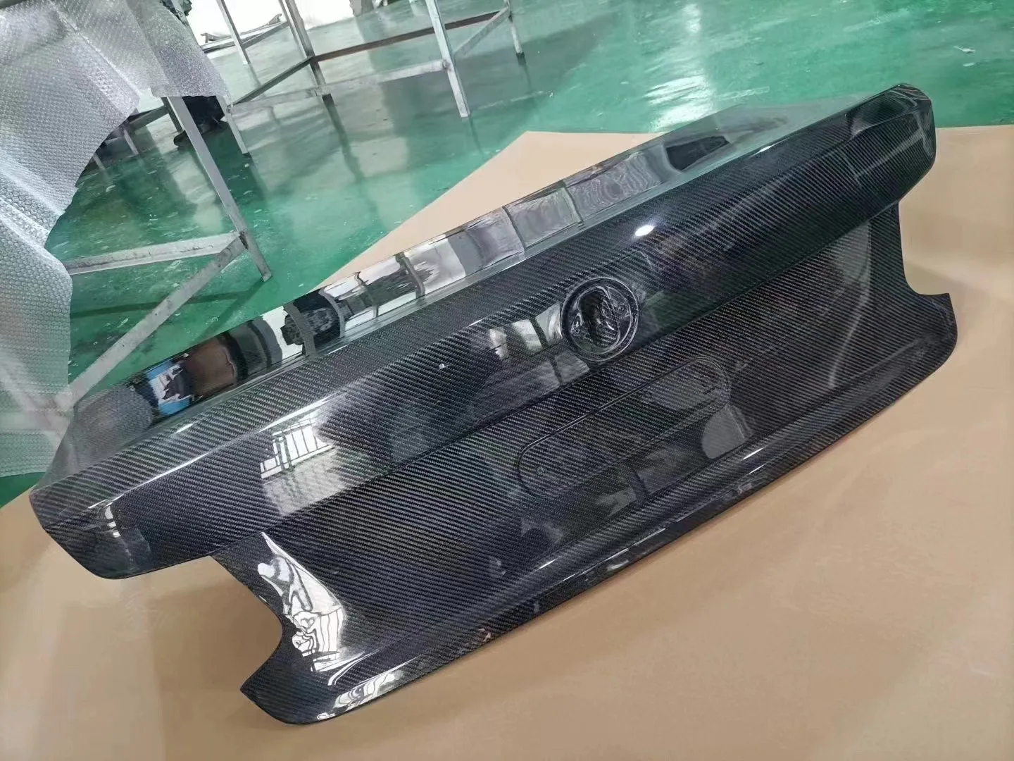 Maletero trasero fibra de carbono BMW F87 M2 – F22 Serie 2 - imagen 4