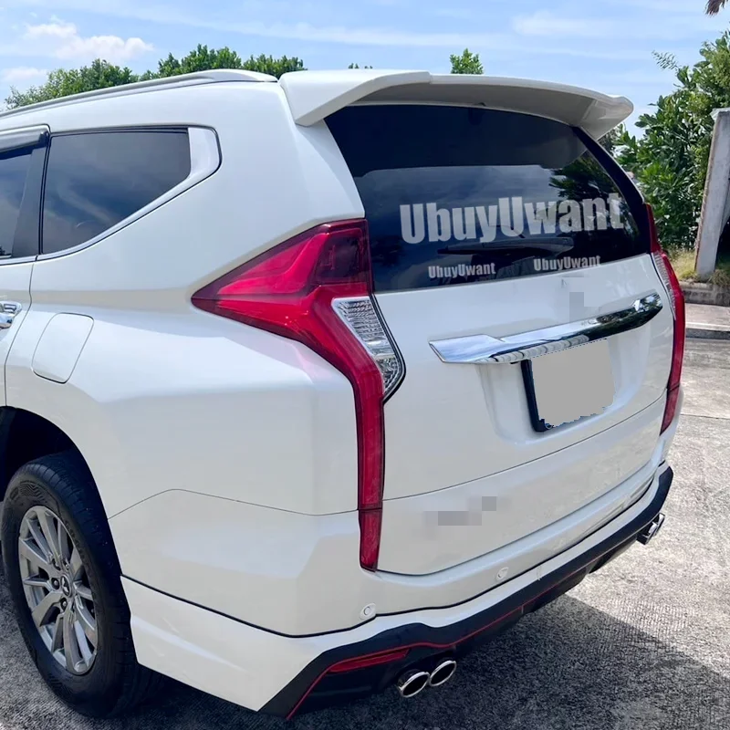 Alerón trasero Mitsubishi Pajero Sport 2017 vista lateral