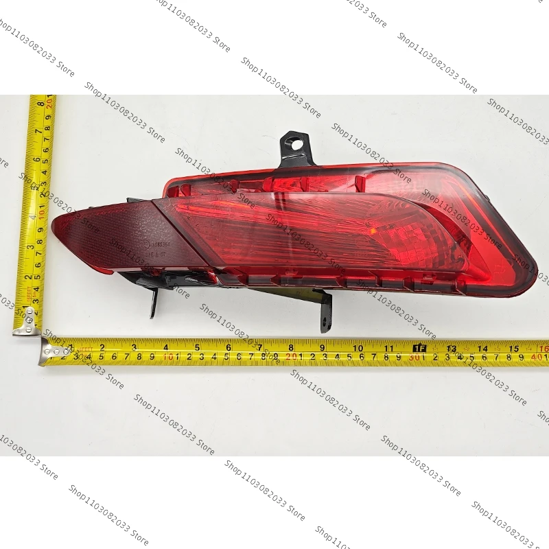 Reflector luz antiniebla trasera Volvo XC60 2014-2017 - imagen 2
