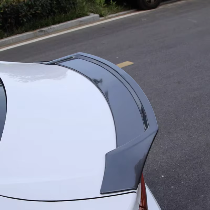 Alerón trasero de fibra de carbono estilo M4 para Chevrolet Malibu XL - imagen 3