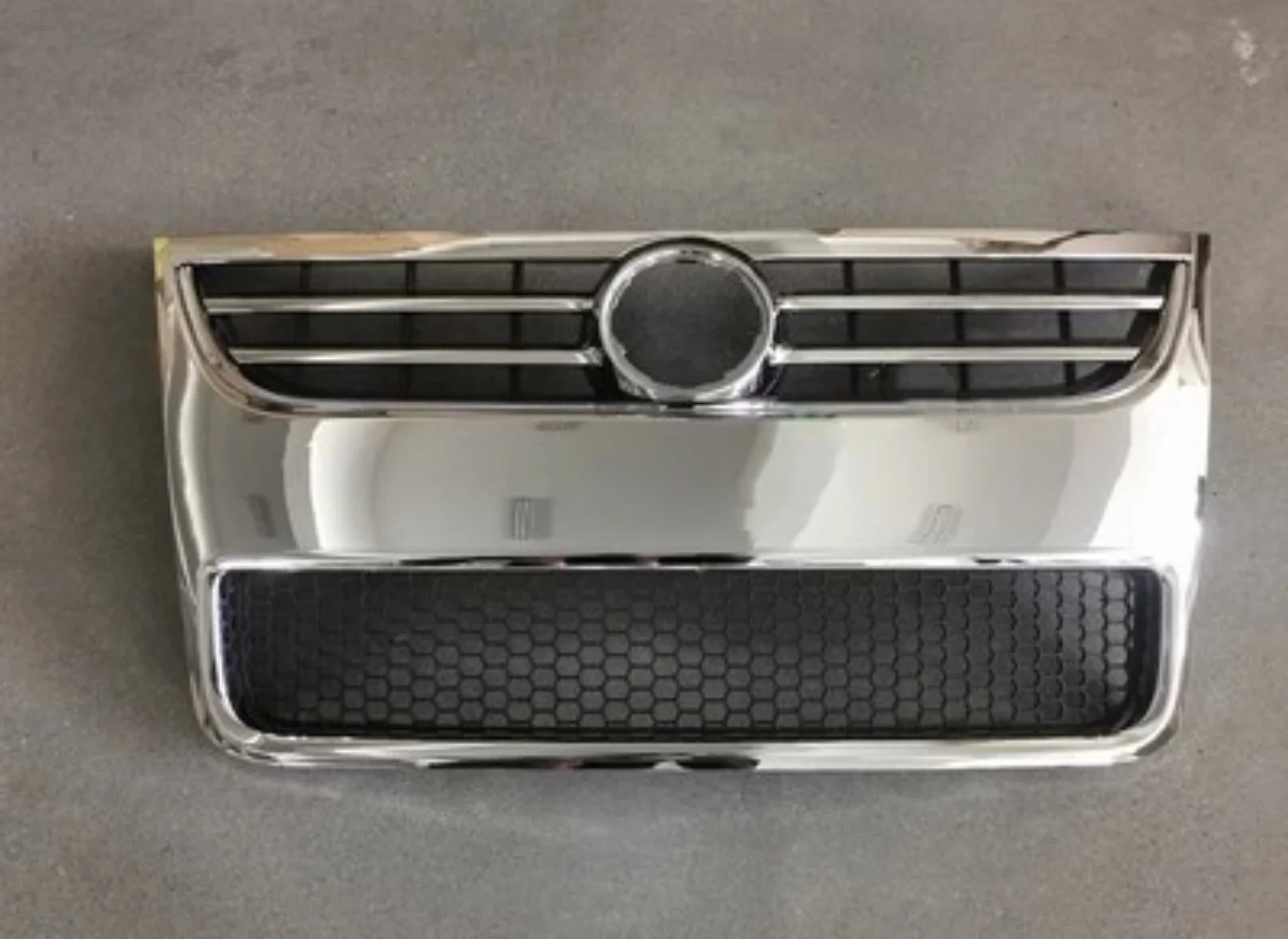 Rejilla superior de radiador negra para Volkswagen Touareg 2008-2010 - imagen 3