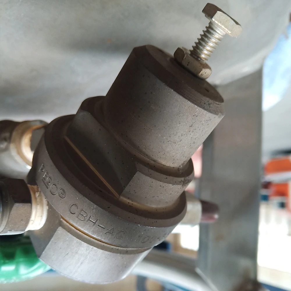 Válvulas de refuerzo economizadoras de regulador de presión de combinación de botella de Dewar criogénica de gas de latón 1/4 pulgadas - imagen 3