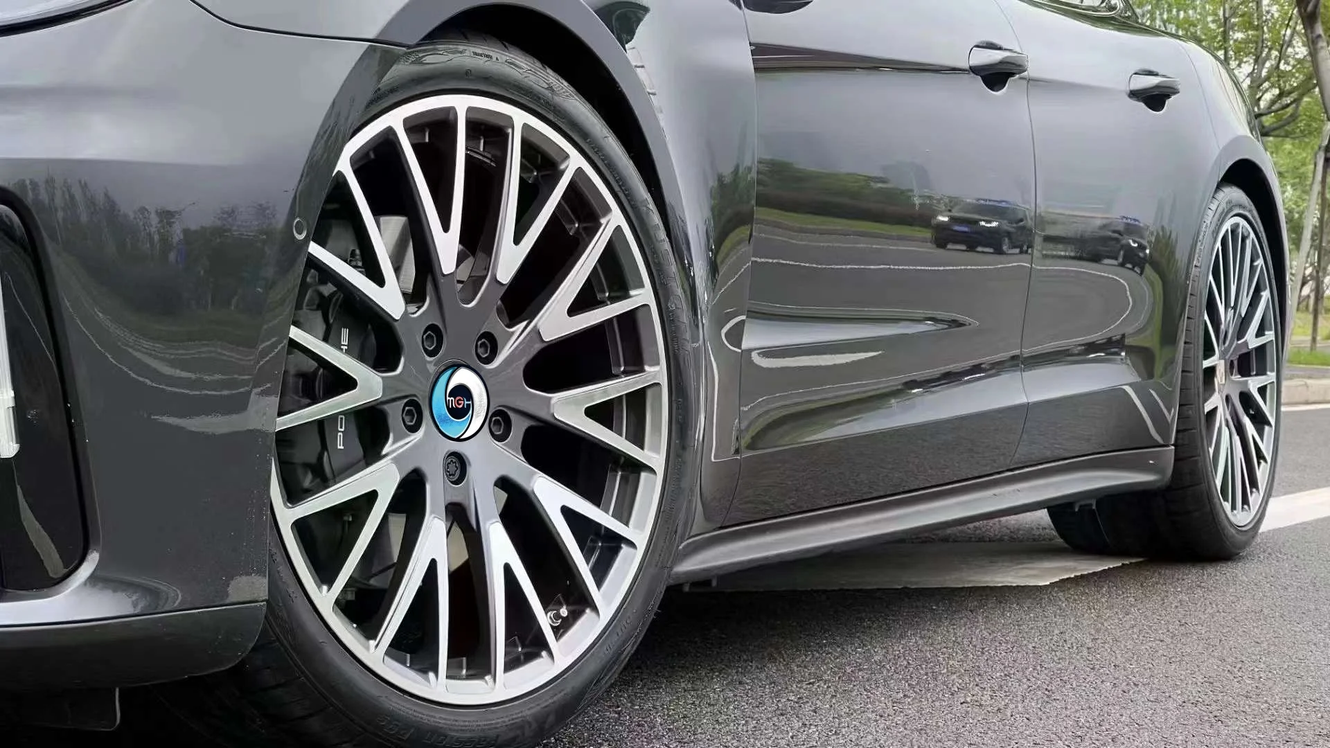 Llantas forjadas Porsche para configuración delantera y trasera - imagen 2