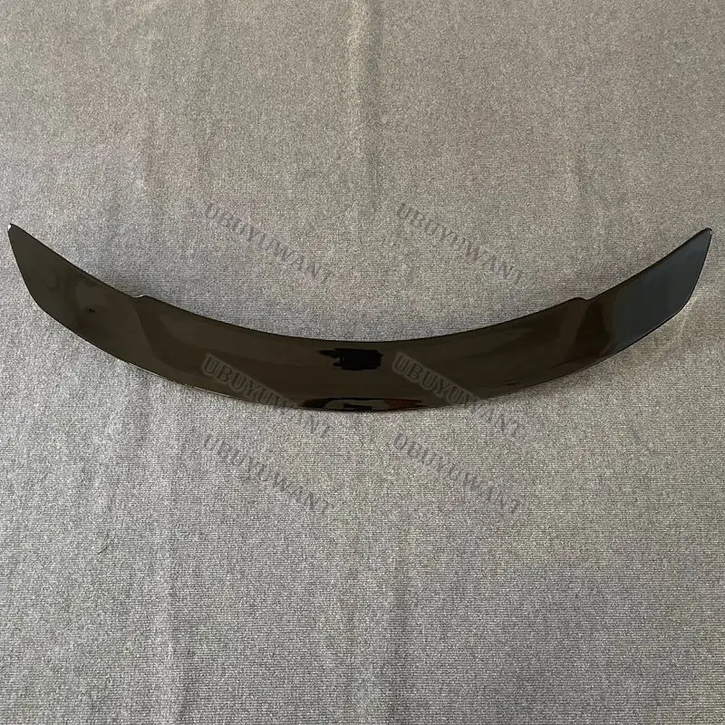 Detalle del alerón de maletero para Clase E Coupé