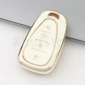 4B button white