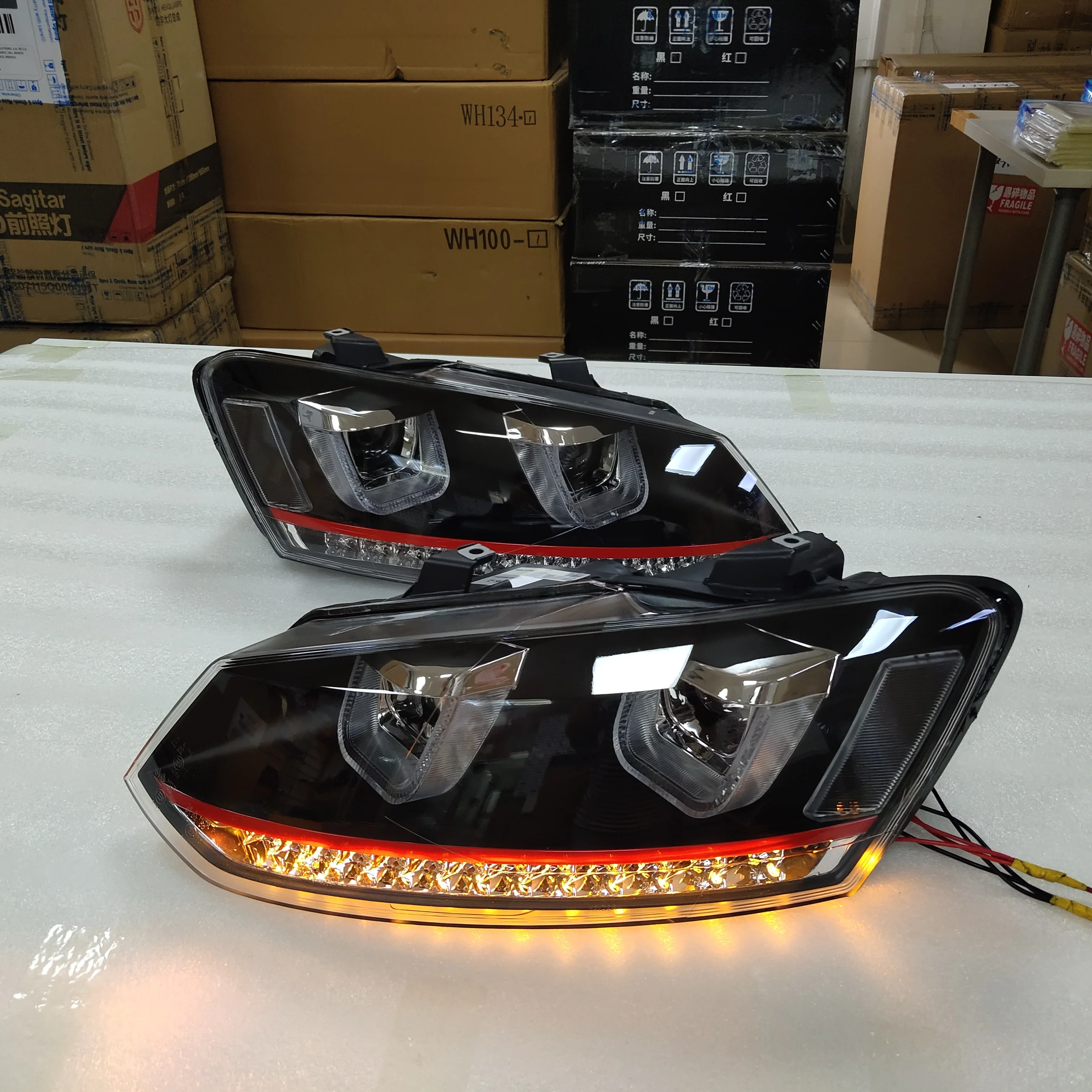 Faros LED estilo U Red Line VW Polo Mk5 Vento Cross Polo 2010-2014 - imagen 5