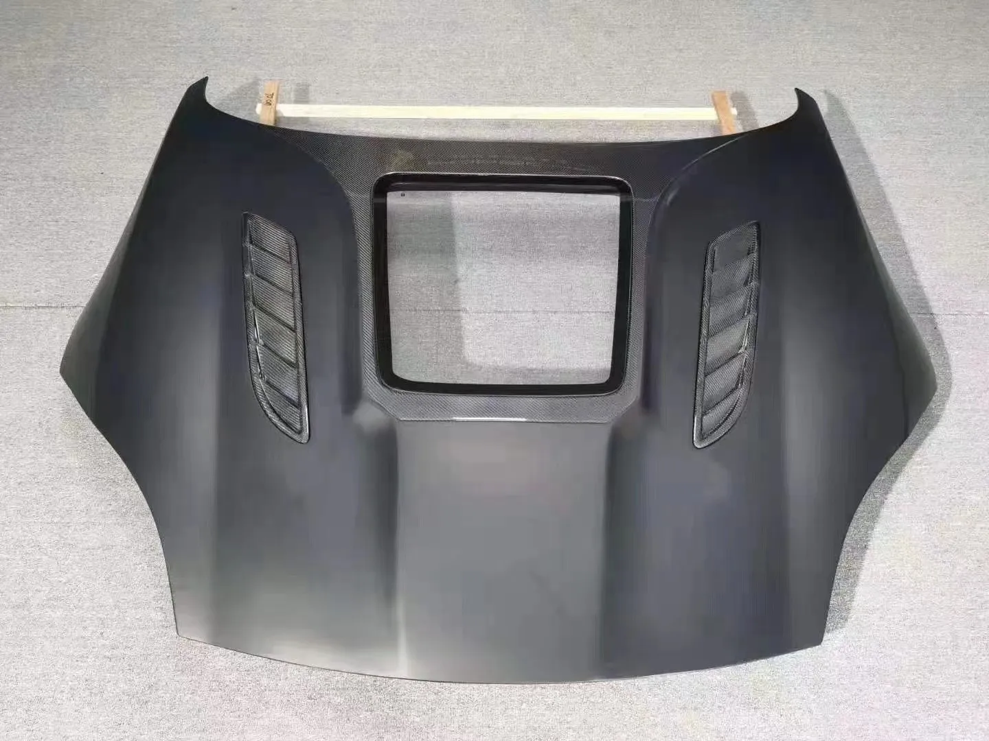 Capó fibra de carbono para Jaguar F-Type: estilo mejorado - imagen 2