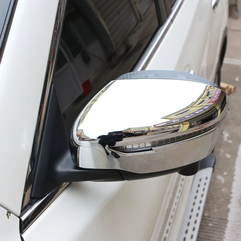 Cubierta cromada para el retrovisor lateral