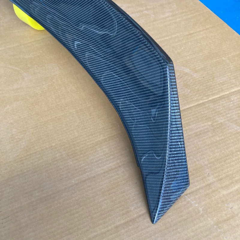 Alerón trasero de fibra de carbono estilo V – Nissan Z RZ34 2022 - imagen 3