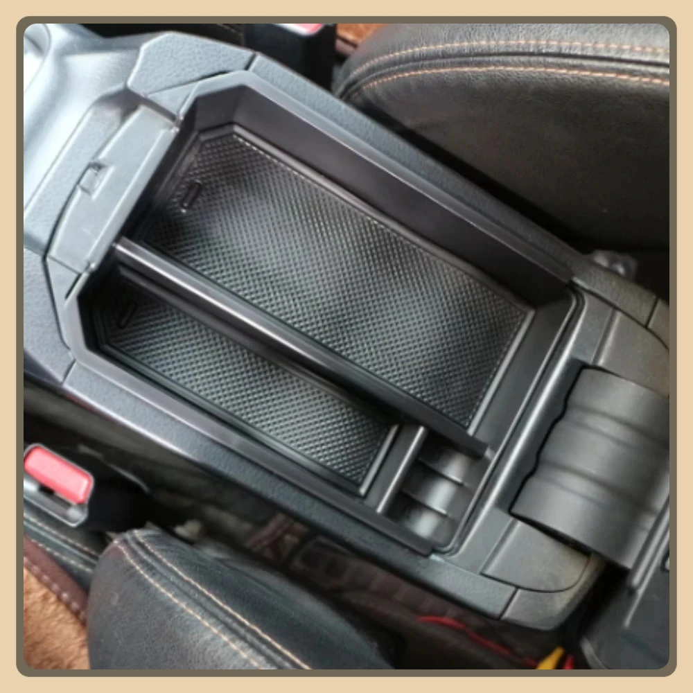 Organizador consola central Toyota RAV4 2009-2018 con caja - imagen 4
