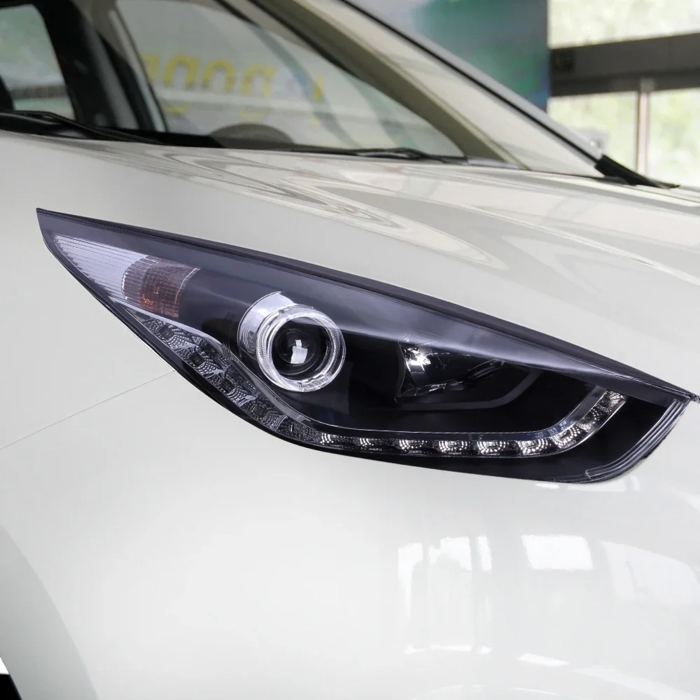 Faros delanteros LED Hyundai ix35 con lente proyector bifocal