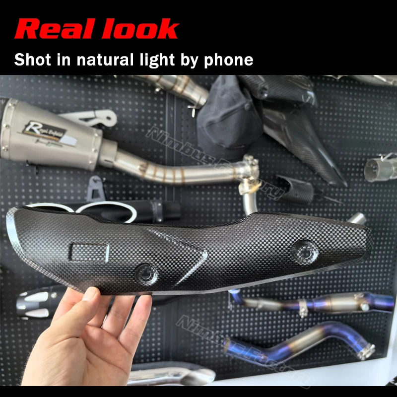 Protector escape fibra de carbono Akrapovic – Kawasaki Z900 2017-2021 - imagen 3