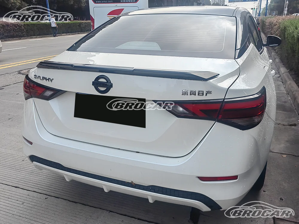 Alerón trasero M4 ABS negro brillante Nissan Sentra GEN14 2019-2025