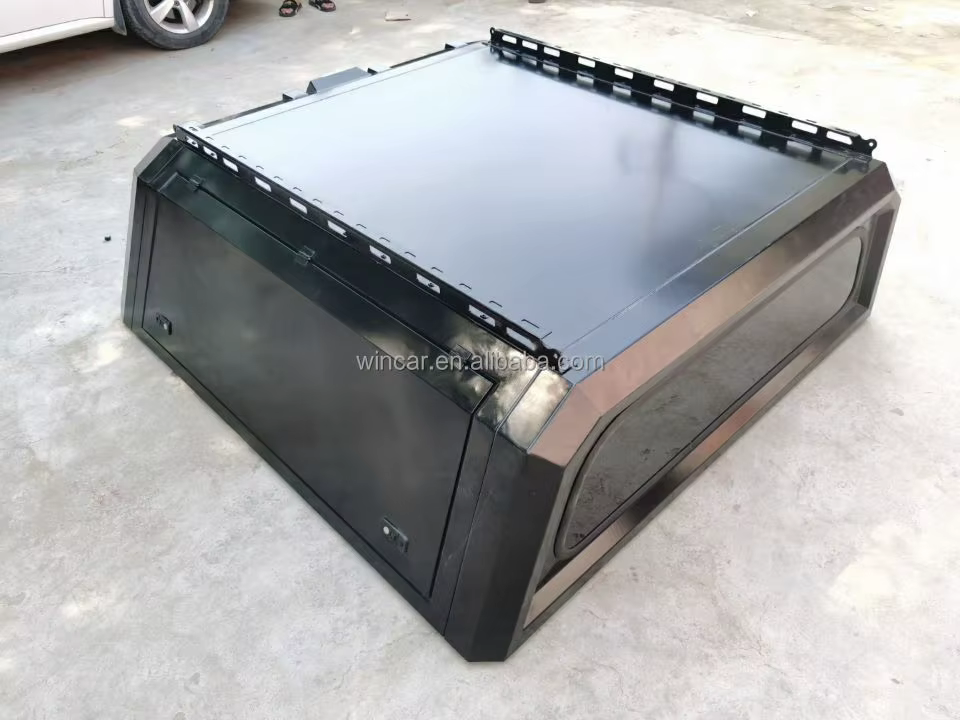 Detalle del dosel para camioneta