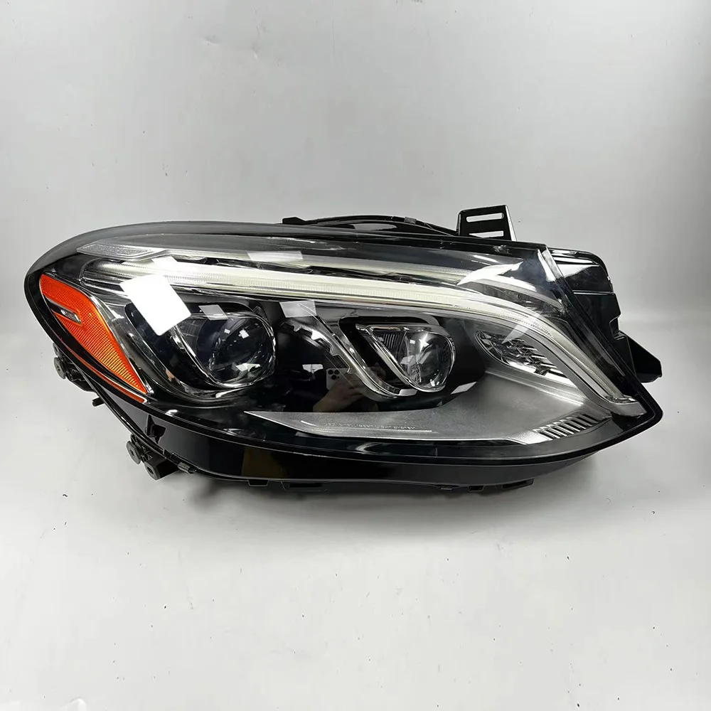 Detalle del faro LED