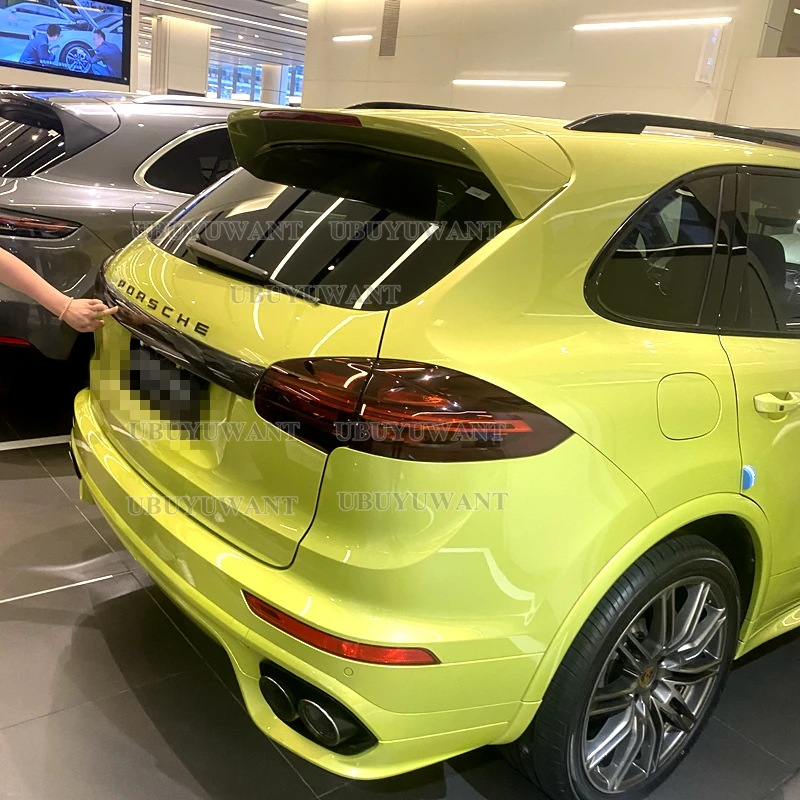 Alerón medio de carbono para Porsche Cayenne 958 2015-2017 GTS - imagen 3