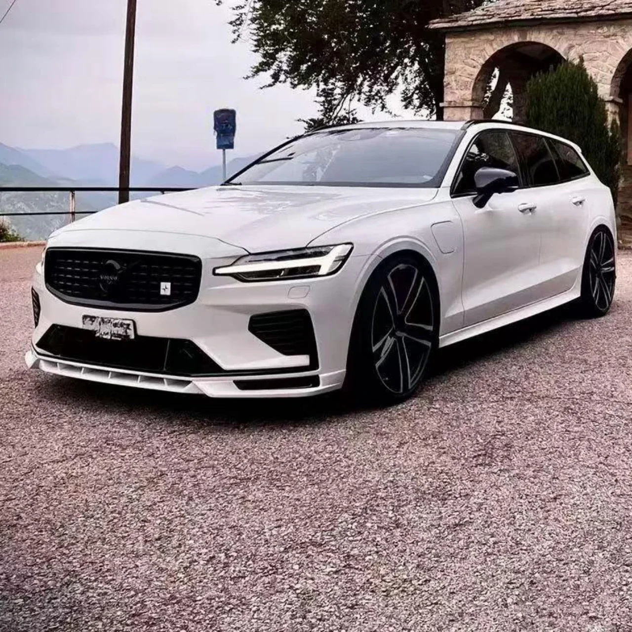 Protector de labio de parachoques Volvo S60 V60 2020-2025 - imagen 4