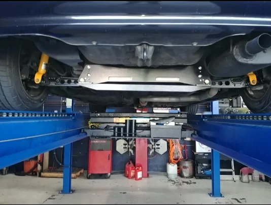 Gran oferta de brazos de Control inferiores traseros plateados + soporte de submarco de barra de amarre para Honda Civic EK 96-00 soporte de barra de amarre caballete se vende bien - imagen 4