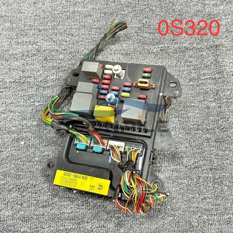 Repuesto OEM Kia Cerato relé interior caja de fusibles - imagen 2