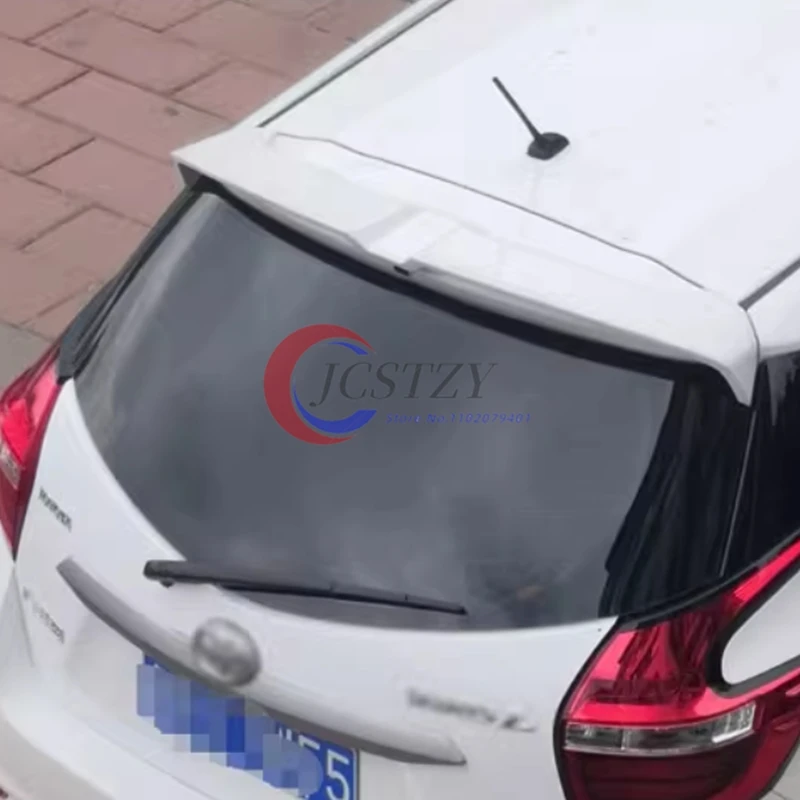 Alerón de techo ABS negro brillo Toyota Yaris L 2015-2022 - imagen 3