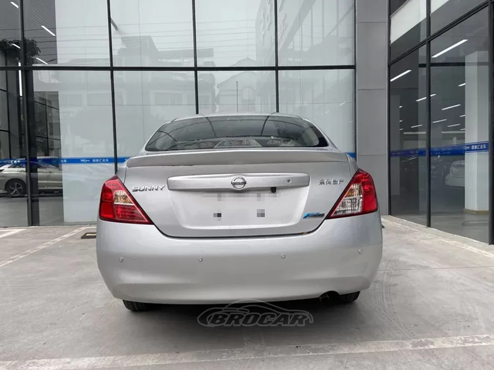 Alerón de maletero ABS sin pintar – Nissan Versa 2011-2017
