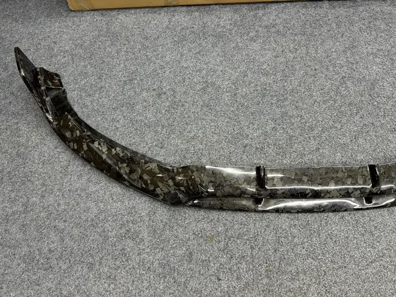 Vista del spoiler lateral para Mercedes W205