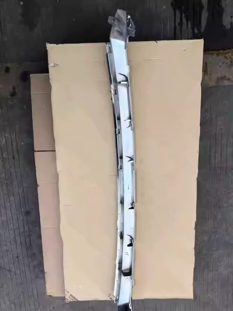 Moldura cromada de parrilla para Lexus RX 200t, 300 y 450 (2015-2019) - imagen 4