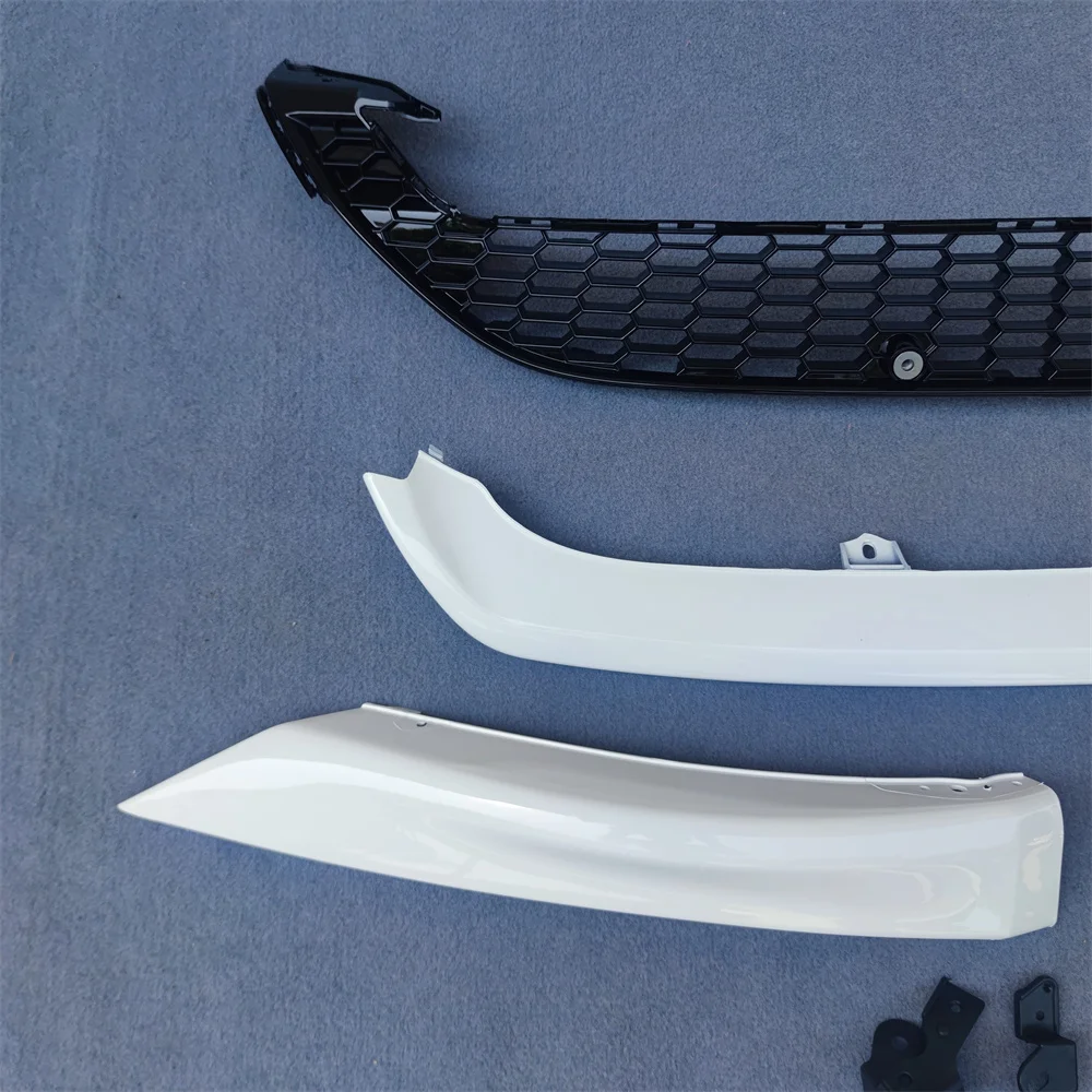 Kit parachoques delantero con alerón blanco - Ford Focus 2015-2018 - imagen 5