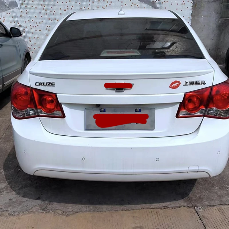 Alerón de tapa del maletero Chevrolet Cruze carbono negro - imagen 3