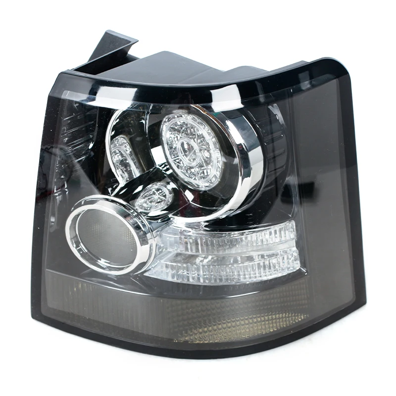 Luz trasera LED instalada en el vehículo