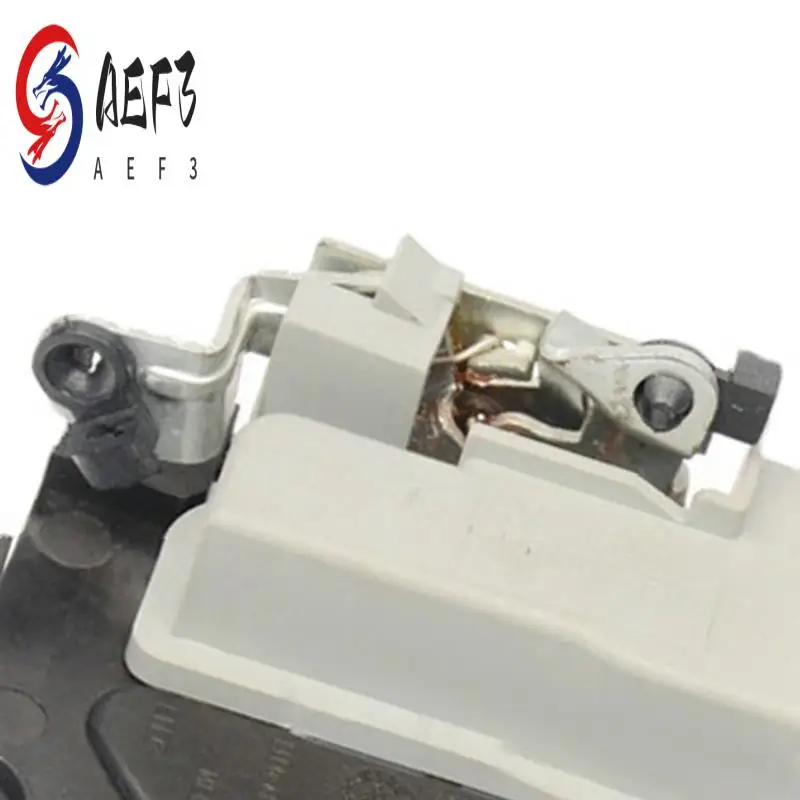 Actuador pestillo puerta delantera izquierda AEF3 9135.H6 Citroen