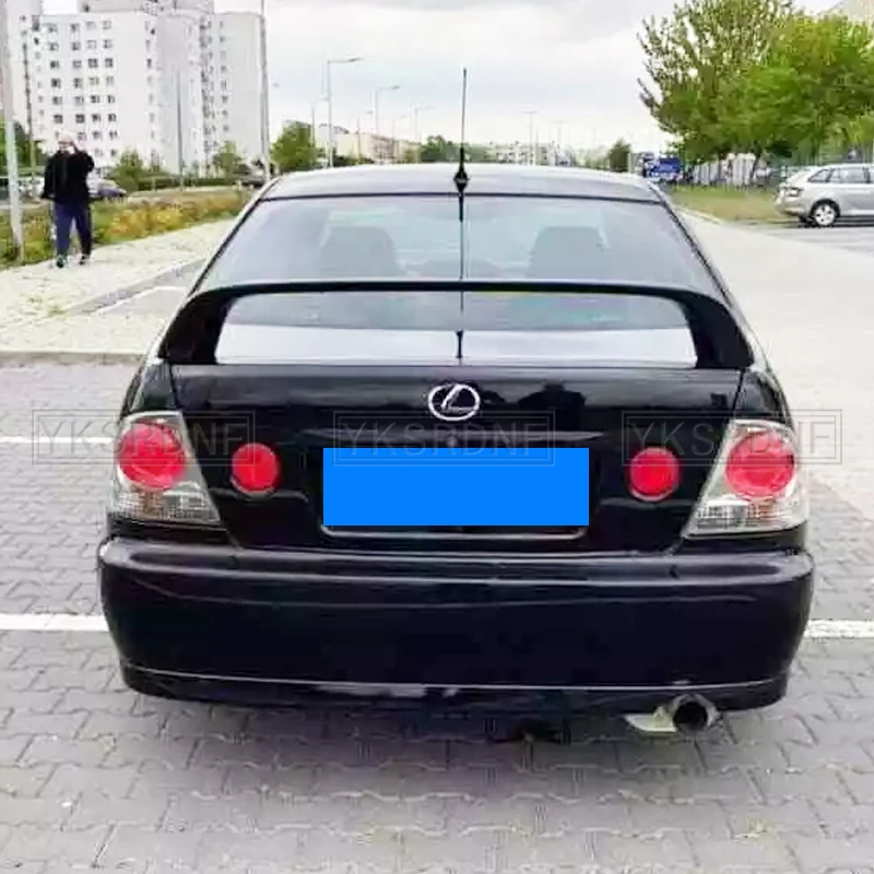 Detalle del diseño del alerón para Lexus IS200 e IS300
