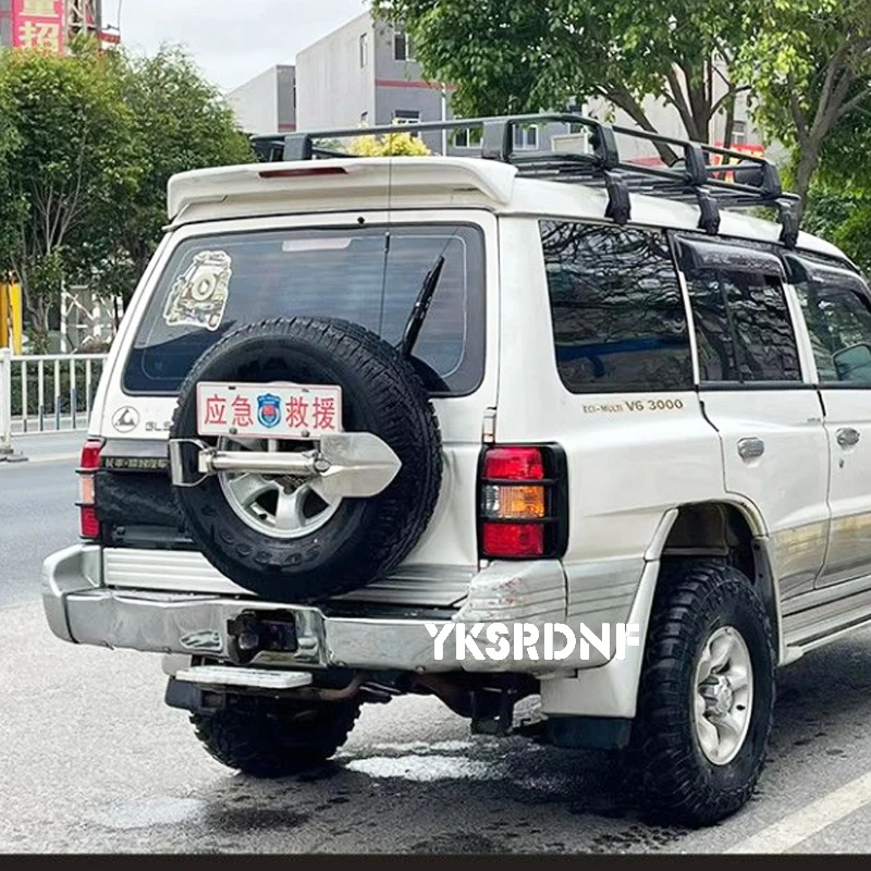 Alerón Mitsubishi Pajero - vista frontal del diseño