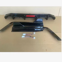 Labio trasero de coche con lámpara, esquina de parachoques trasero para Hyundai Elantra 2023-2024, accesorios negros brillantes modificados para automóviles