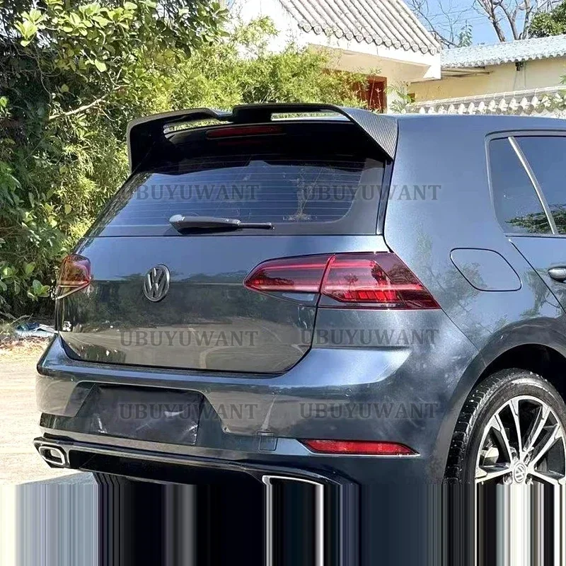 Alerones de viento y alas en color negro brillante