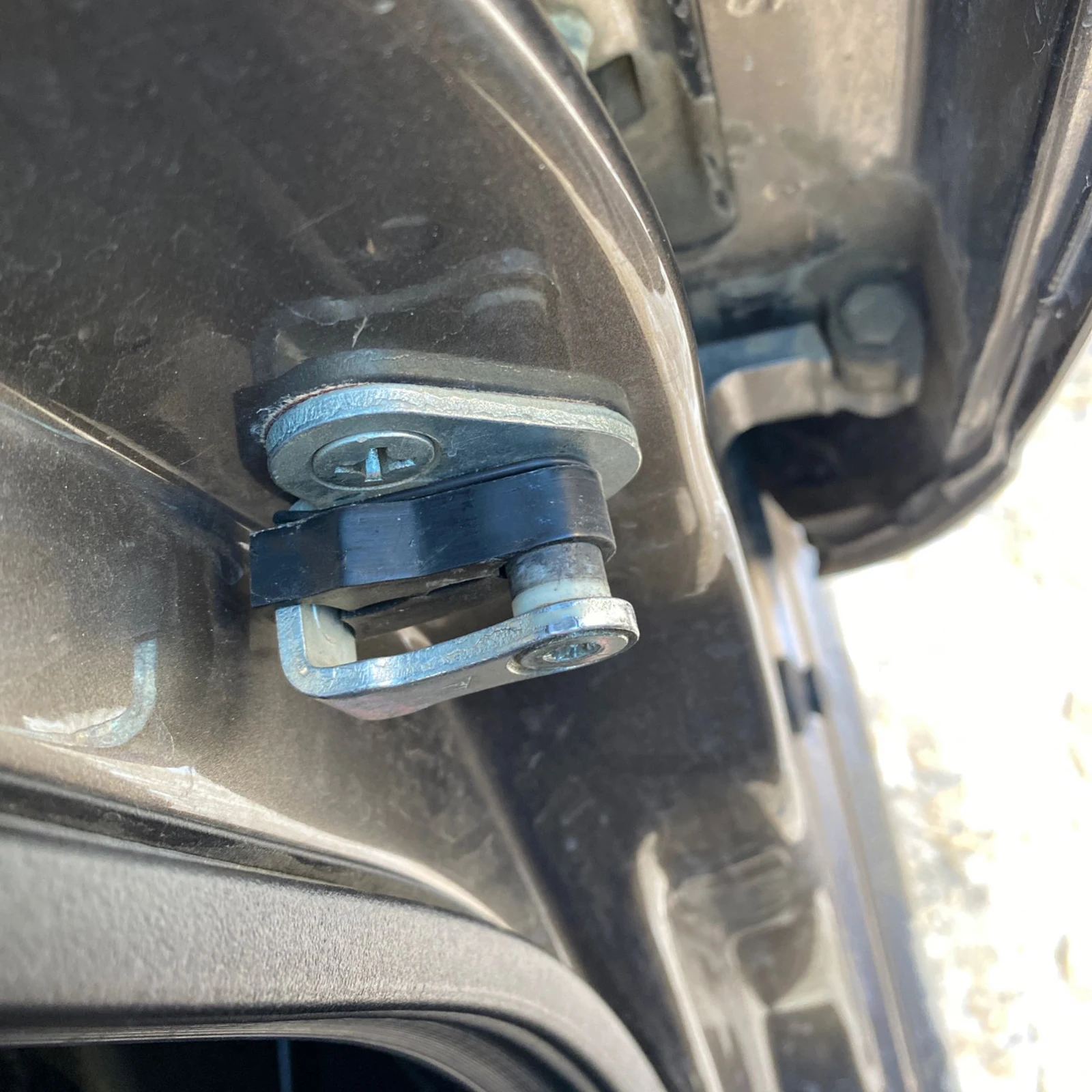 Kit aislamiento puerta GMC Yukon, Chevrolet Tahoe, Hummer H2 2007-2014 - imagen 5