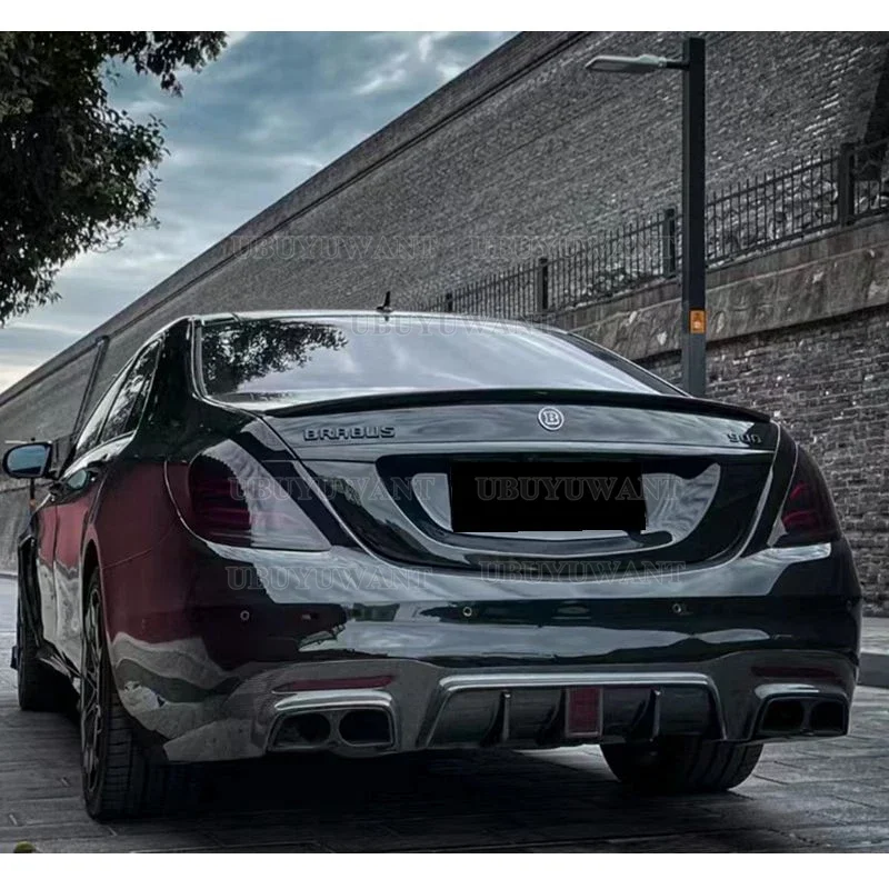Alerón de color carbono para maletero de Mercedes Clase S W222