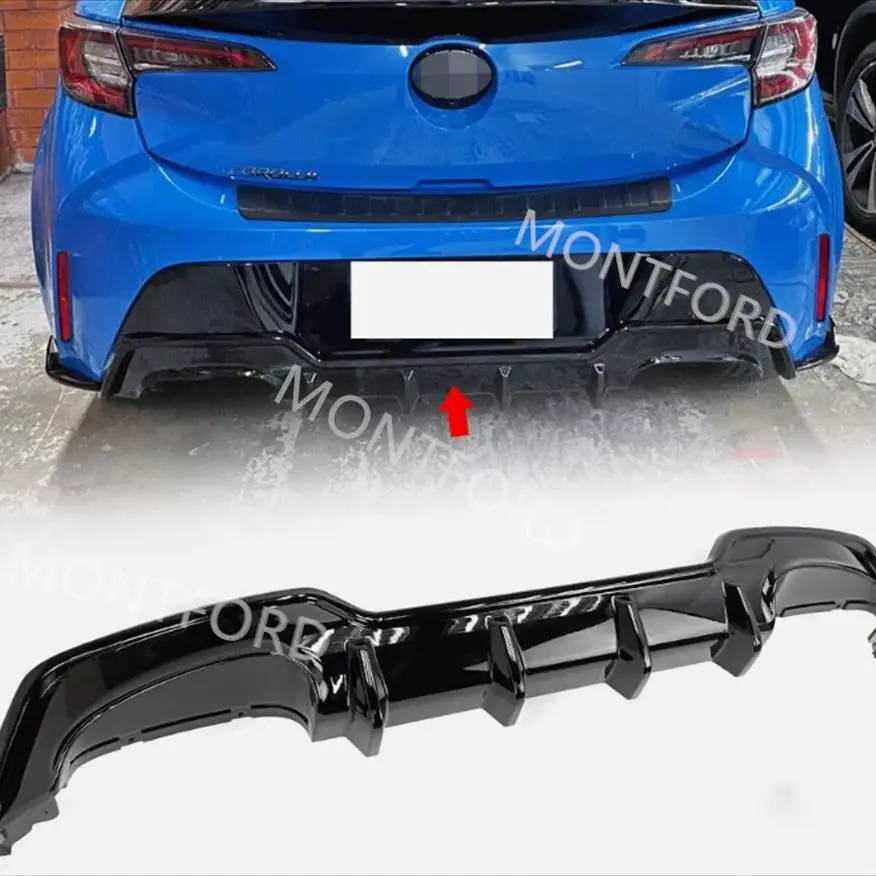 Vista frontal del difusor trasero MONTFORD para Toyota Corolla Hatchback