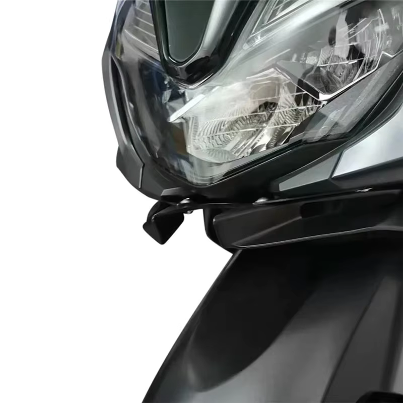 Carenado delantero Honda Forza 350 con alerones laterales - imagen 4