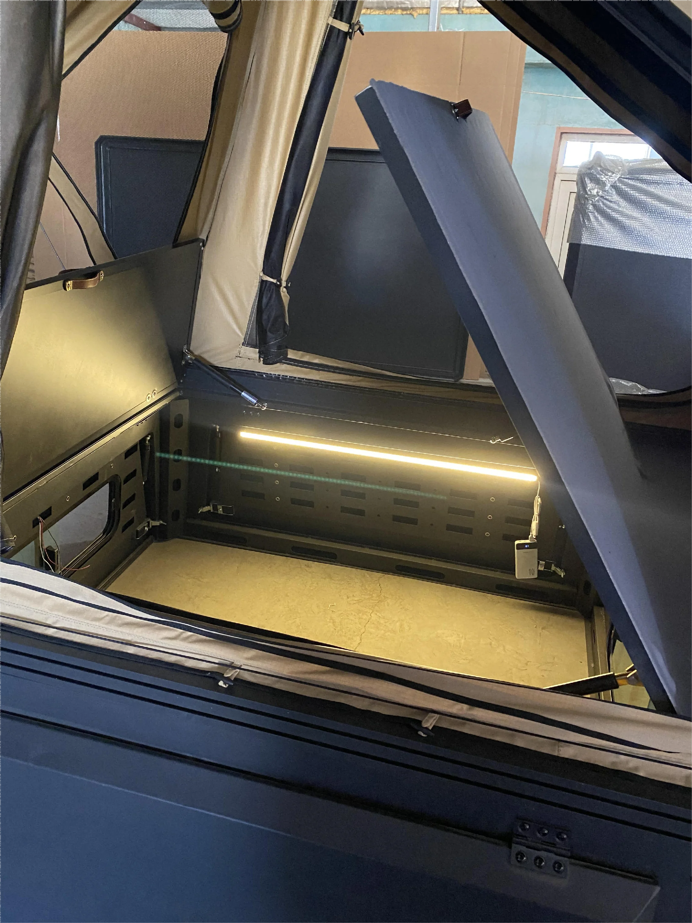 Camper elevable de aluminio para camioneta Toyota Tacoma