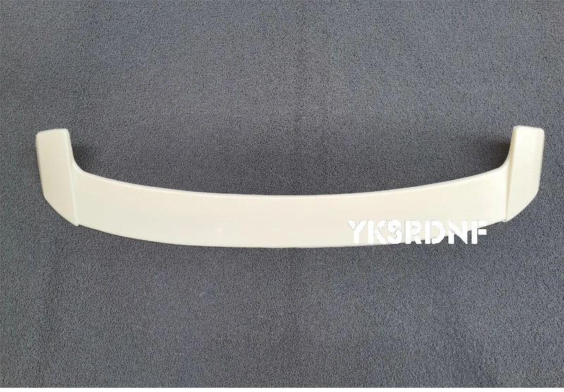 Alerón trasero BMW Serie 1 E87 E81 vista frontal