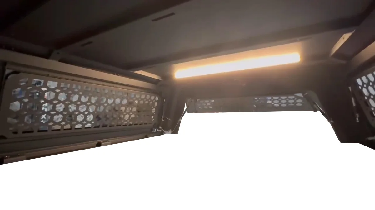 Tapa de caja de aluminio Nissan Frontier 4x4 - imagen 4