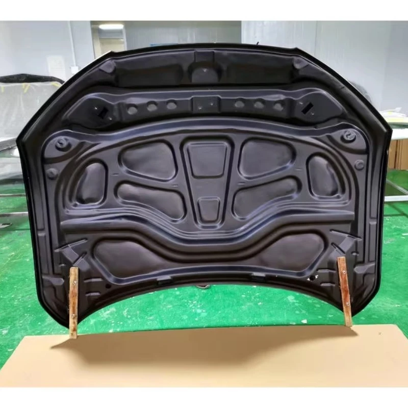 Capó modificado para Audi