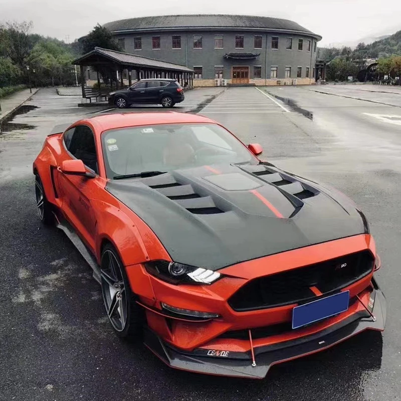 Capó de fibra de carbono GTSS con toma de aire para Ford Mustang - imagen 3