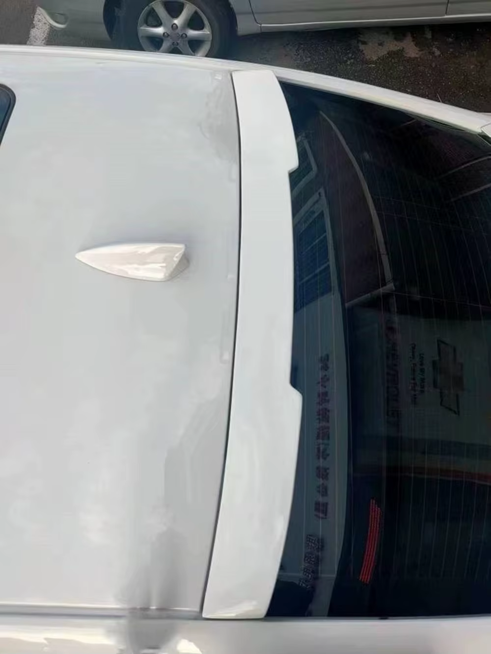 Proceso de instalación con cinta adhesiva