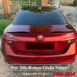 Alerón trasero fijo negro Alfa Romeo Giulia Sedan 2016-2025