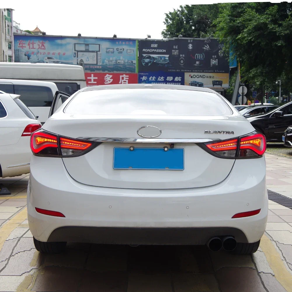 Hyundai Elantra Luces traseras LED dinámicas 2012 a 2016 - imagen 3