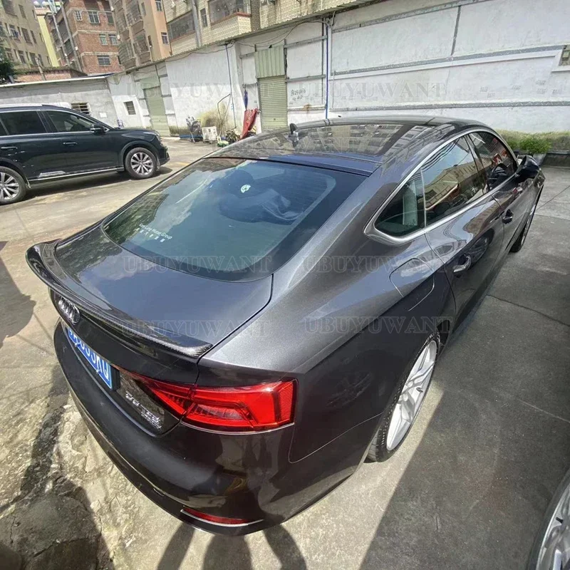 Alerón instalado Audi RS5 vista trasera