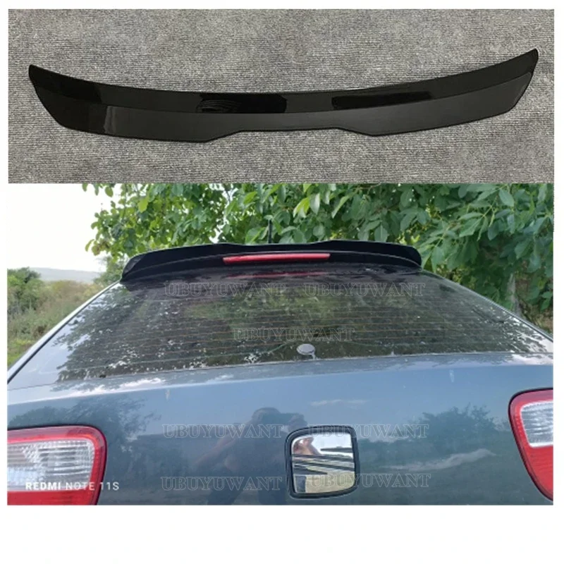 Detalle del alerón trasero para hatchback